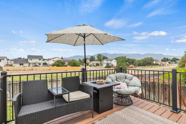 Building Photo - 770 Stargate Dr