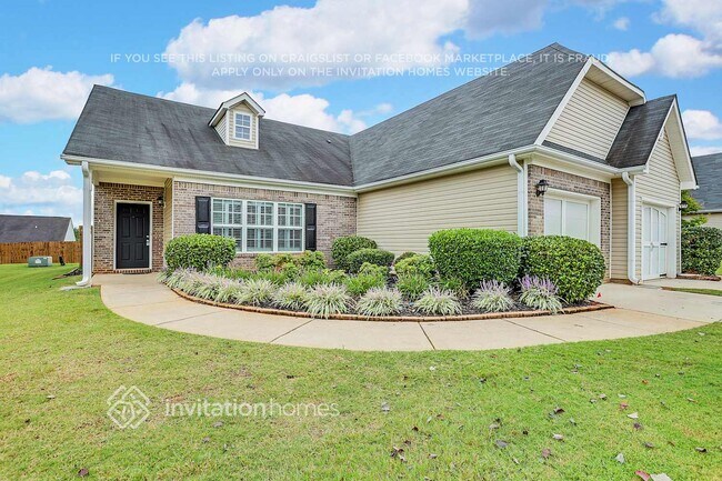 Building Photo - 805 City Park Dr