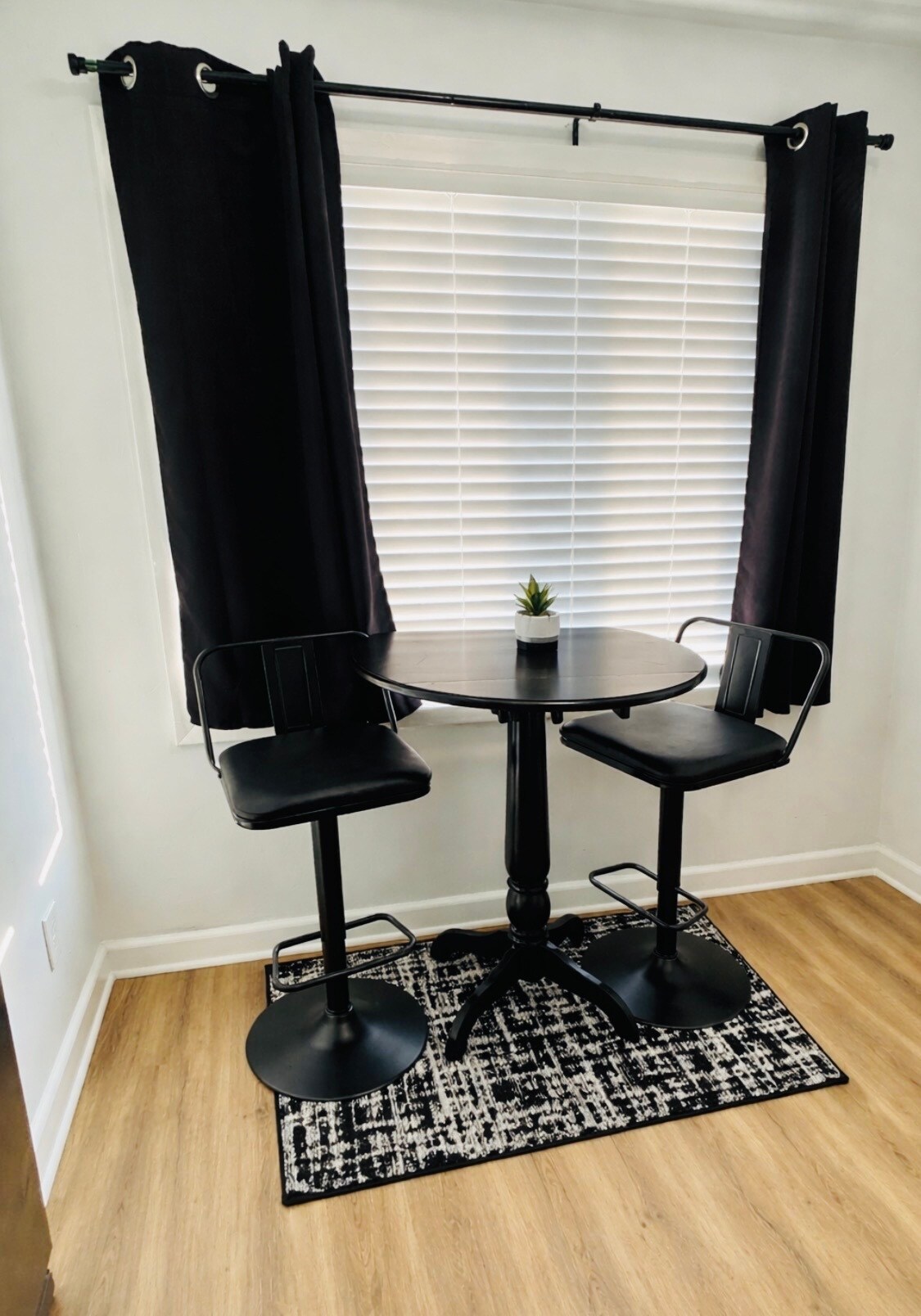 Bistro Area - 3441 Bruin Dr