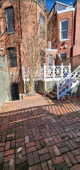 Building Photo - 1758 Swann St NW