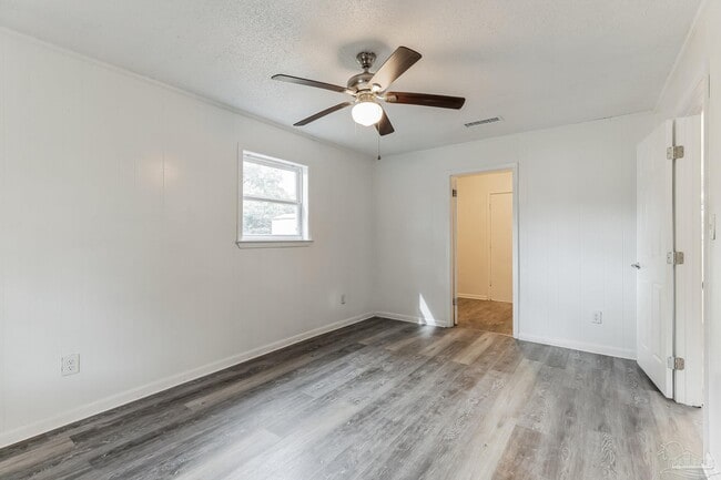Building Photo - 851 Barksdale St