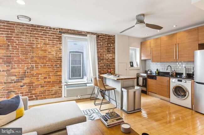 Building Photo - 51 Randolph Pl NW