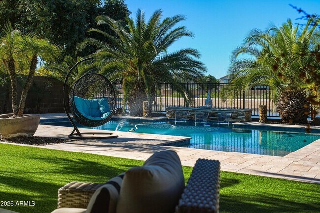 Building Photo - 21080 N 76th Ave