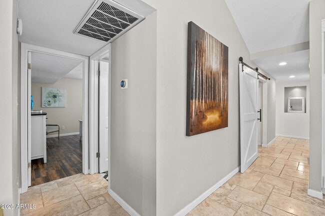 Building Photo - 14436 N Coral Gables Dr