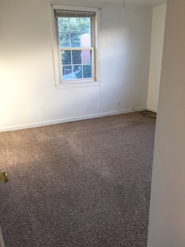 Building Photo - Coming soon!275 Filbert Ave, Wilmington, DE 19805 section 8 accepted