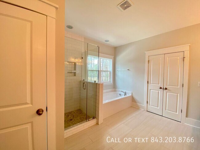 Building Photo - 478 Woodspring Rd