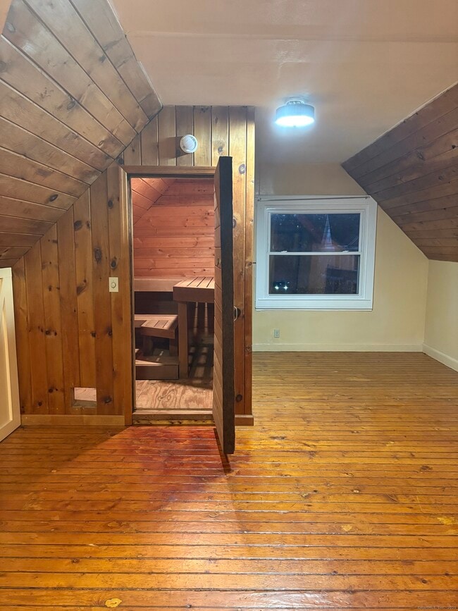 Building Photo - 345 Norton St