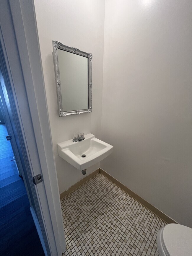 Building Photo - 14553 Old Courthouse Way