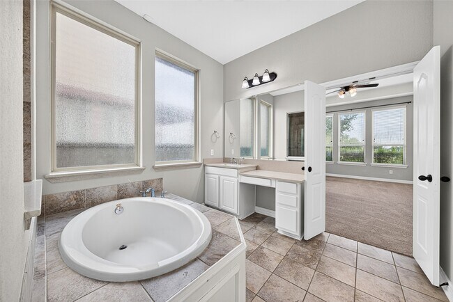Building Photo - 26302 Misty Ember Ln