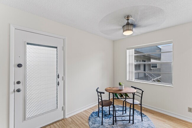 Building Photo - 230 Normandy Ln