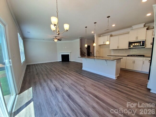 Building Photo - 3013 Lydney Cir