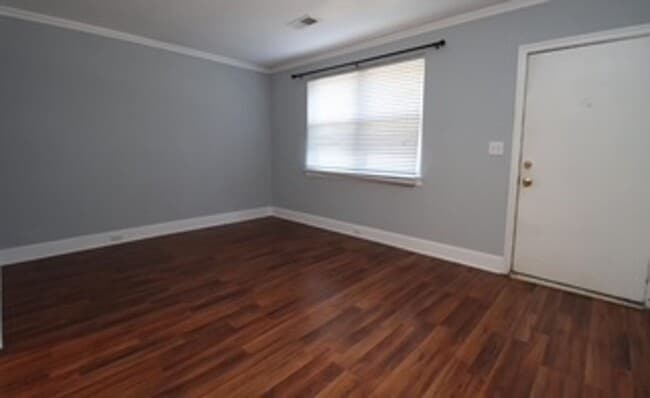 Building Photo - Cozy 2-Bedroom Duplex in Southeast Columbia – Brandon Acres!