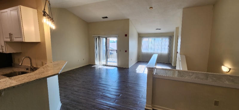 Building Photo - 10085 W Lisbon Ave