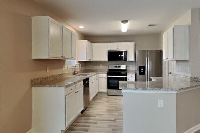 Building Photo - 18502 Fair Grange Ln