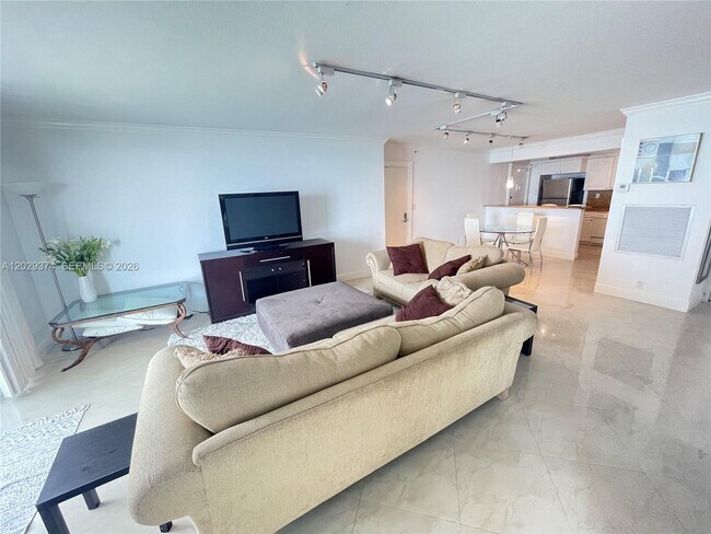 Building Photo - 9195 Collins Ave