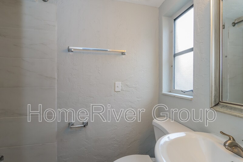 Building Photo - 9410 Cochise Ln