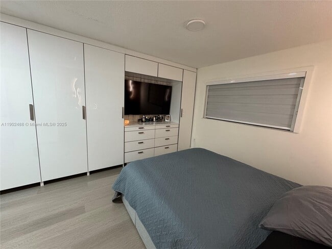 Building Photo - 13308 SW 60th Terrace