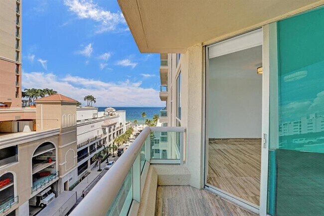 Building Photo - 101 S Fort Lauderdale Beach Blvd