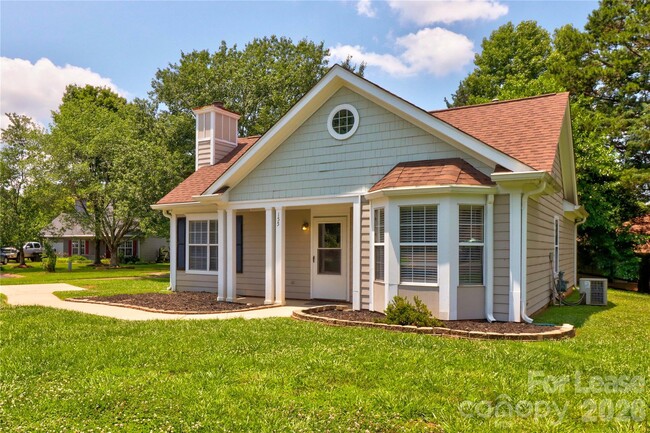 Building Photo - 155 Green Dragon Ct