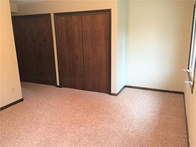 Building Photo - NE Side 2 Story, Huge Bedrooms, 2 bath, un...