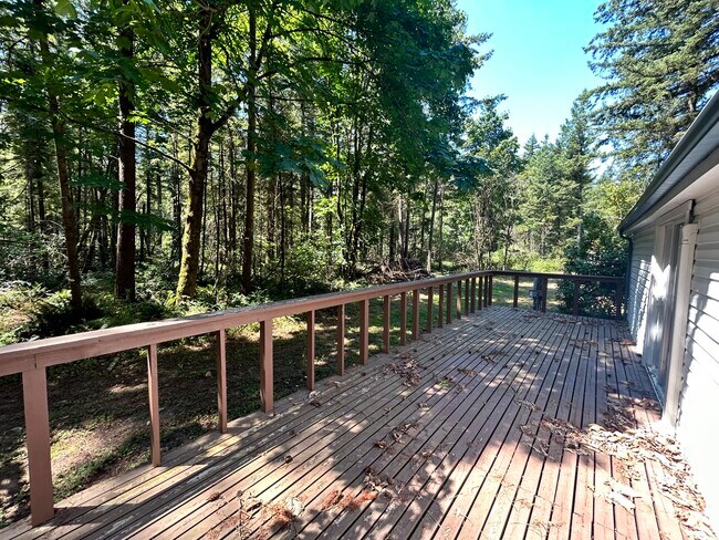 Building Photo - 3675 Alm Rd