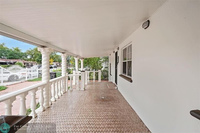 Building Photo - 1075 NW 133rd St