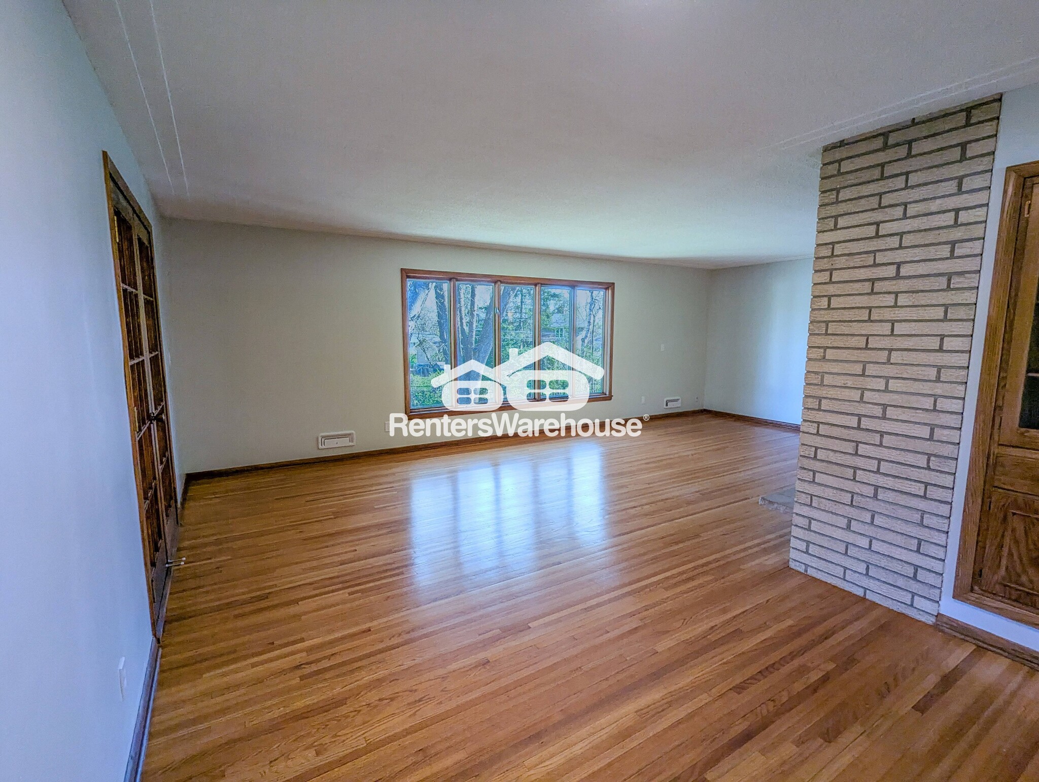 Building Photo - 5716 W 68th St