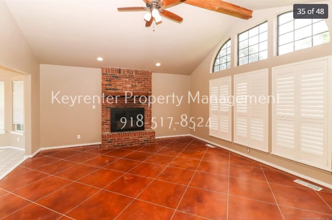 Building Photo - 3 Bed 2 Bath South Tulsa with Pool, Jenks Schools