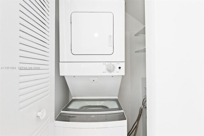 Building Photo - 170 NW 158th St