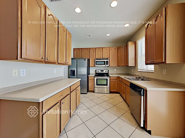 Building Photo - 16345 Dinsdale Dr