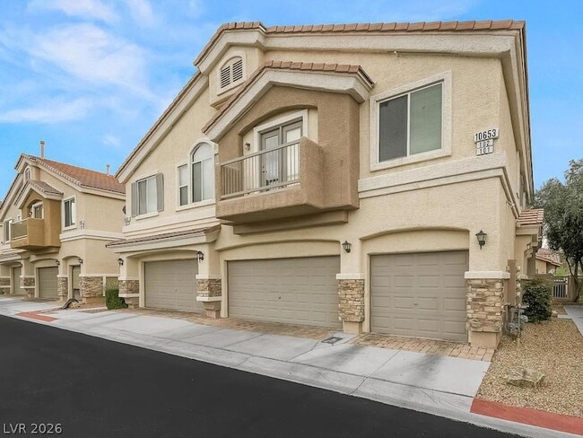 Building Photo - 10653 Petricola St