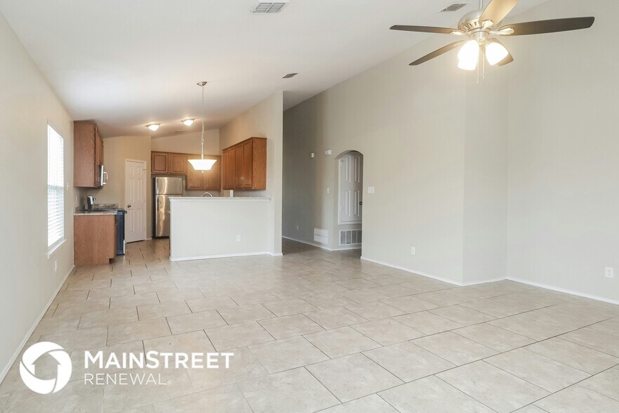 Building Photo - 1229 Spring Water Dr