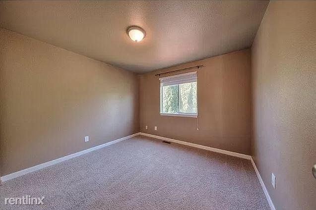 Building Photo - 3 br, 3 bath House - 22447 15th Ave S