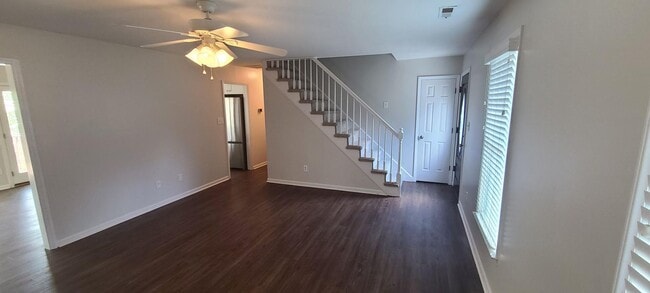 Building Photo - 709 NC-801