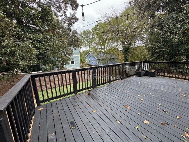 Building Photo - 150 Dahlgren St SE