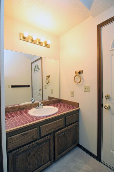 Building Photo - 13360 SW Gallop Ct