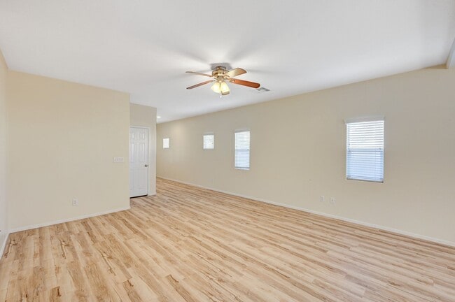 Building Photo - 4 Bedroom Near Spring Valley— Your Next Chapter Starts Here!