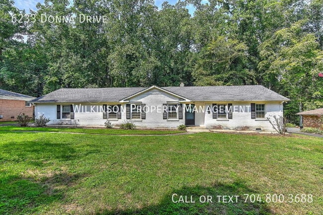 Primary Photo - 6233 Donna Dr