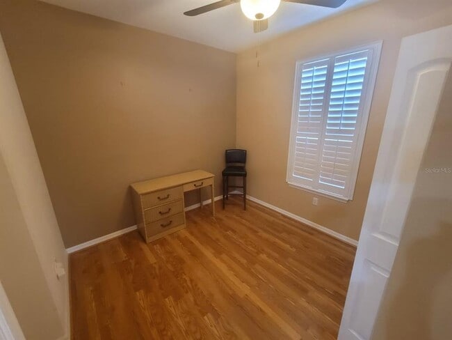 Building Photo - 4665 Whispering Oaks Dr