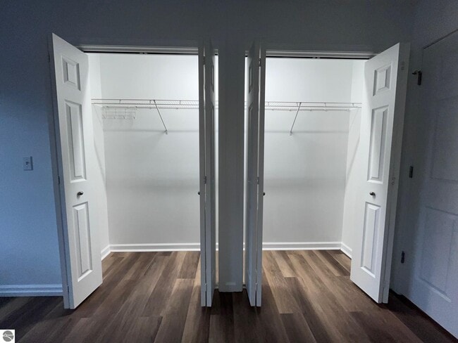 Building Photo - 1495 Newport St