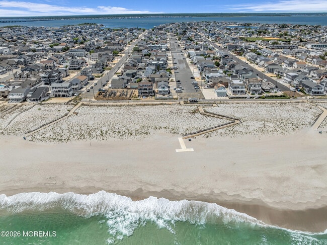 Building Photo - 2400 Oceanfront