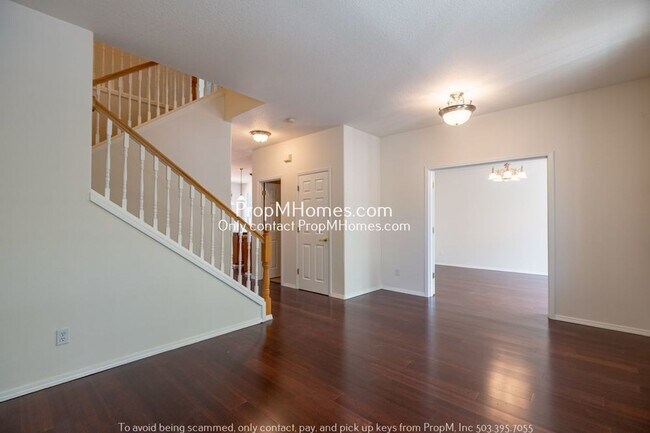 Building Photo - Four Bedroom Home in Wilsonville!