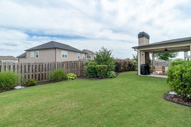 Building Photo - 5461 Everlook Cir