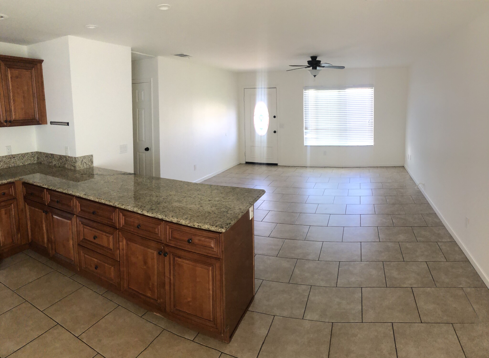Building Photo - 52415 Avenida Vallejo
