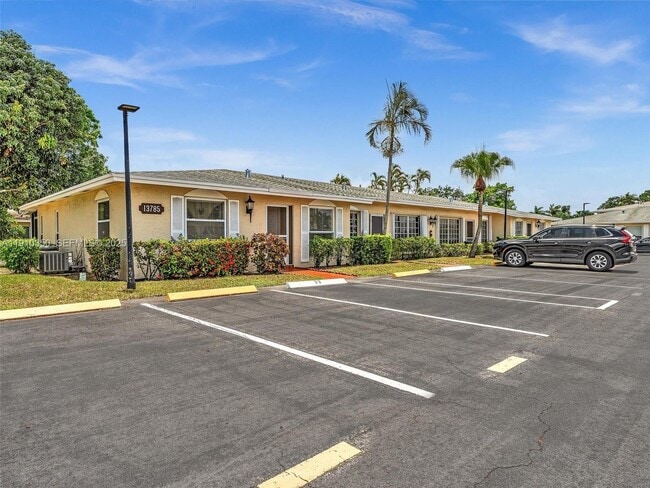 Building Photo - 13785 Flora Pl