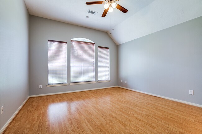 Building Photo - 9331 Rodgers Rd