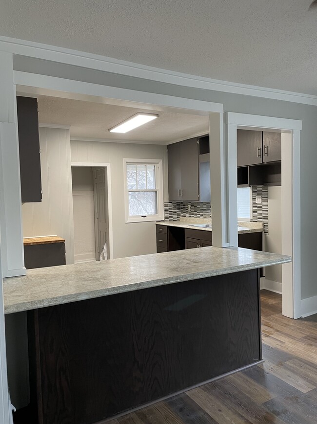 Building Photo - 4923 Chicago St