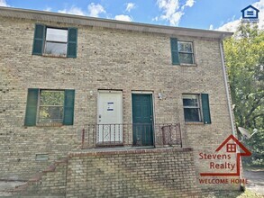 Building Photo - 402 Peek Dr