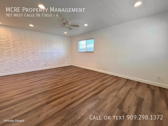 Building Photo - 983 W Calle De Cielo