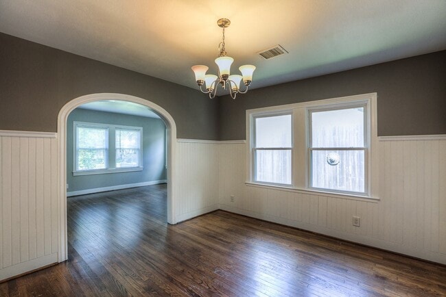 Building Photo - 926 Dorothy St